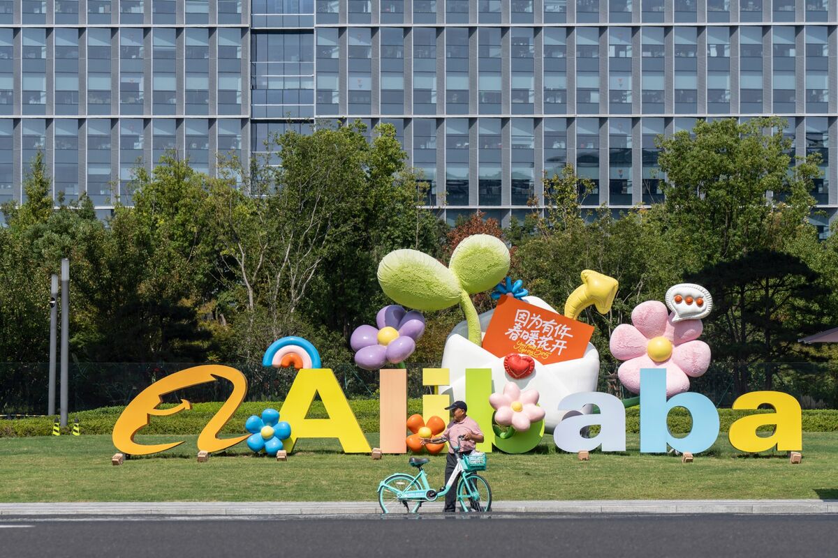 Emerging-Market Stocks Rise as Alibaba, TSMC Join AI Hot Streak