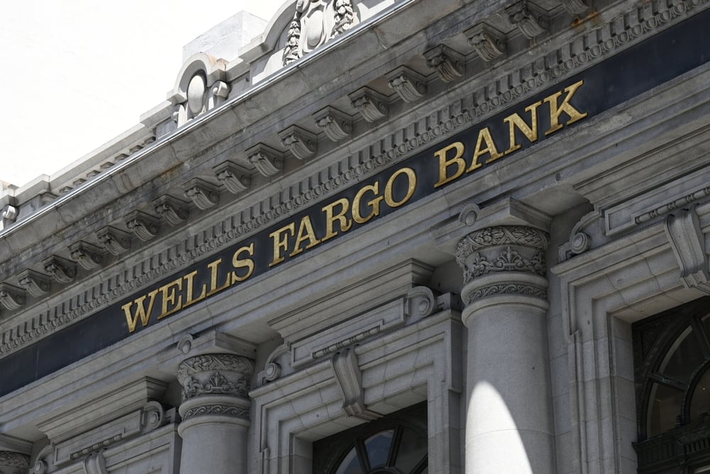Wells Fargo Analysts Lower Their Forecasts After Q3 Results
