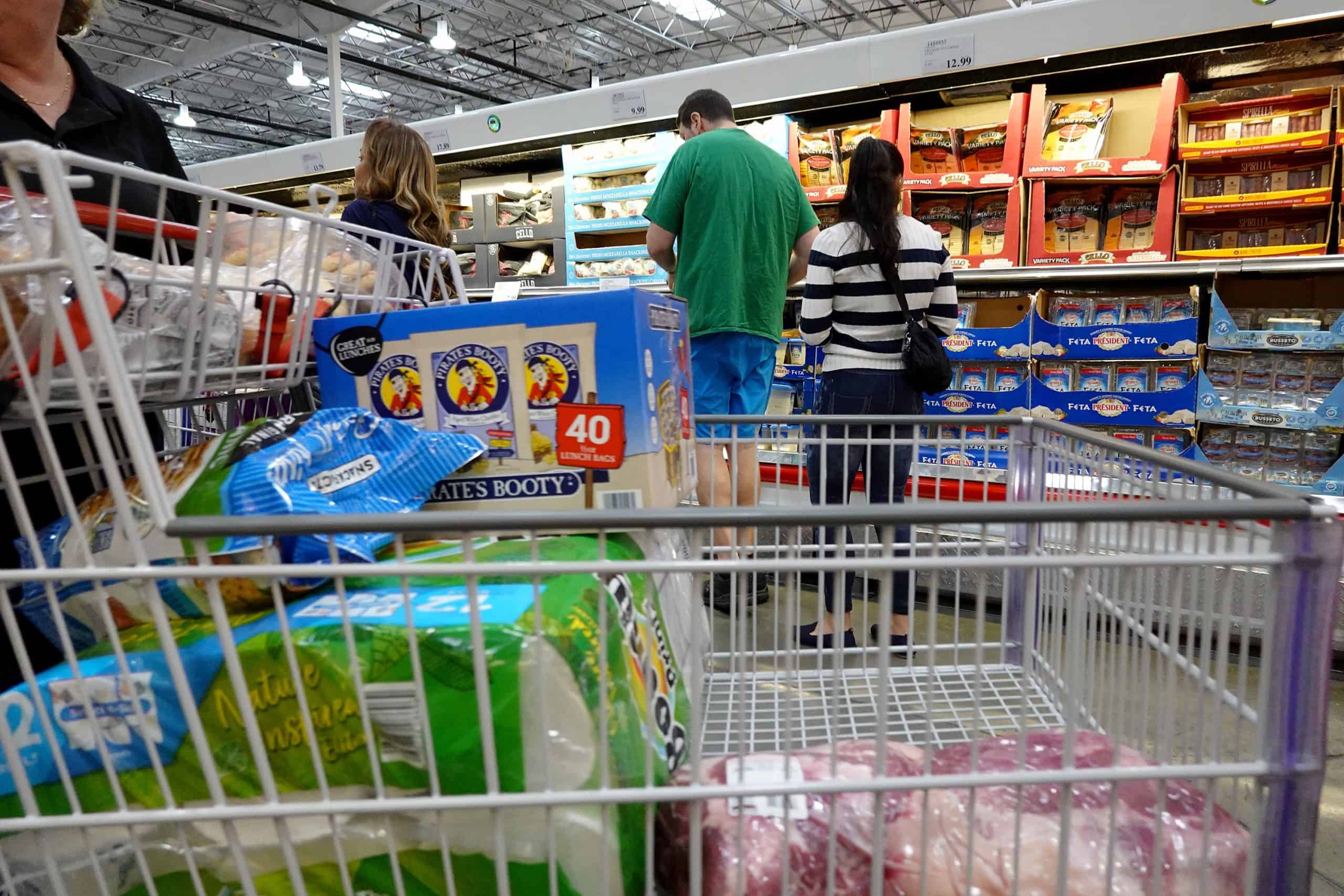 Meredith Whitney Warns: The One Money Move Middle-Income Americans Are Making to Survive Each Month