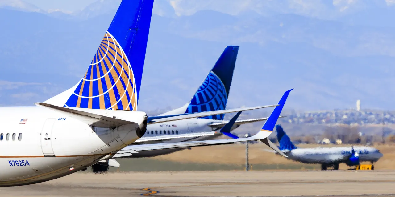 United Airlines’ best loyalty perks will soon be reserved for its cardholders. Is the card worth it?