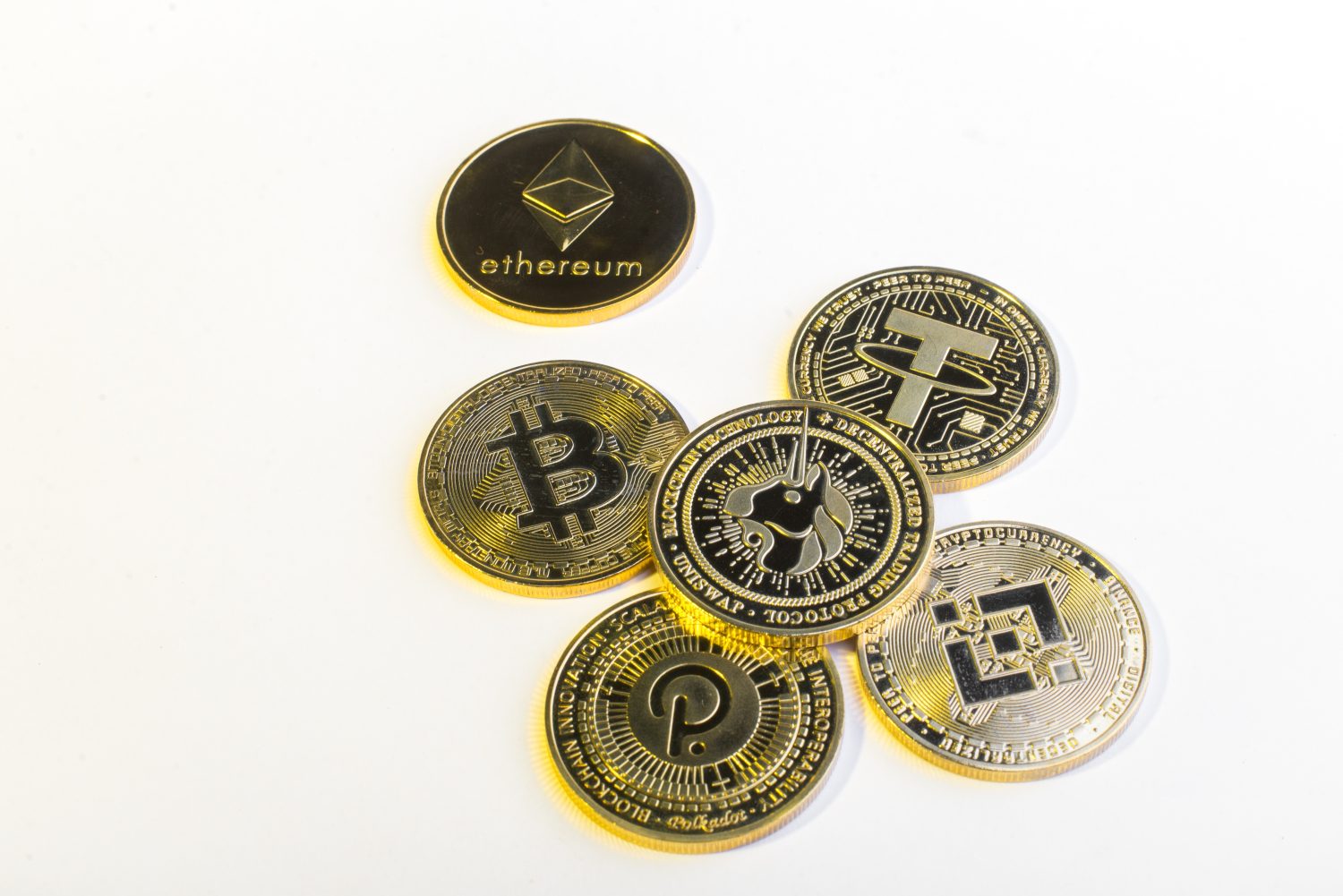 If Crypto Falls Another 20%, Which Holds Up Best: Ethereum, Sui or Avalanche? Grok AI Ranks Them