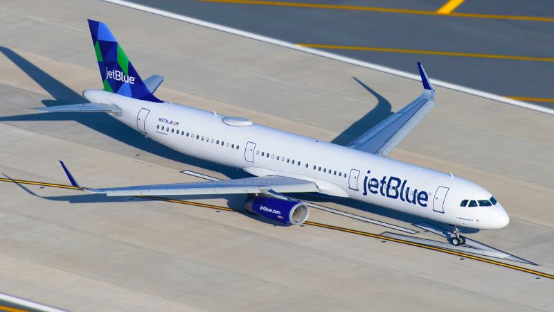 JetBlue unveils massive changes to TrueBlue loyalty program, making it easier to earn Mosaic elite status in 2023 - CNN Underscored