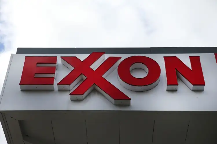 Exxon expects Q2 earnings hit from lower oil and gas prices