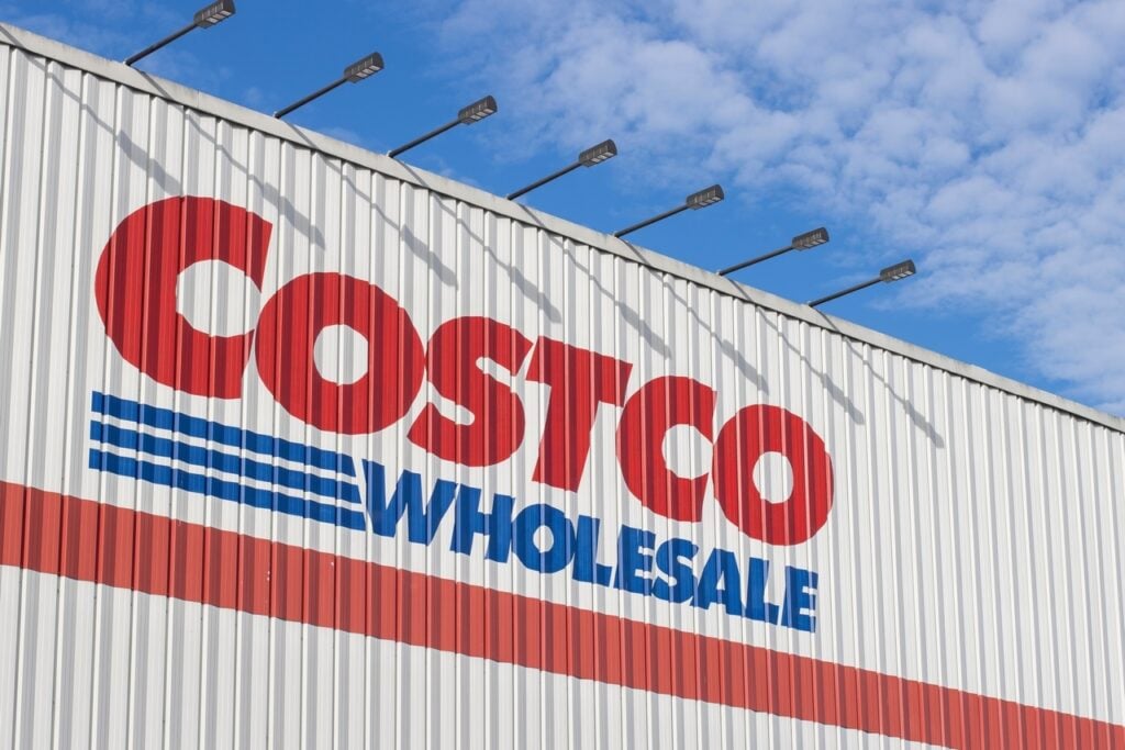 Costco Wholesale Reports Strong Q4: Revenue, Earnings Beat Estimates
