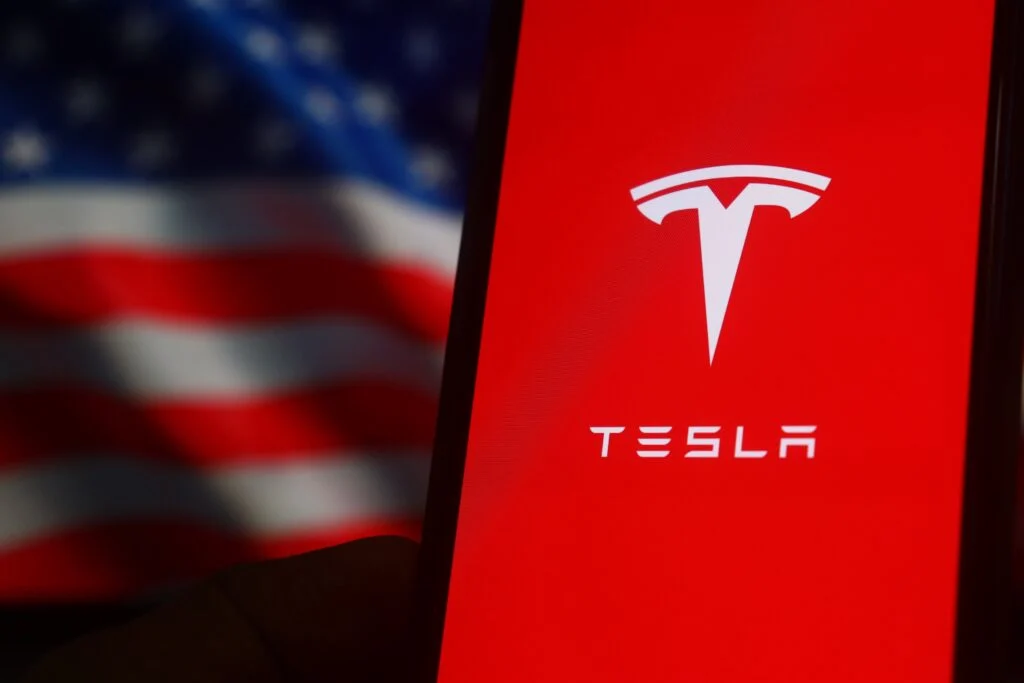 Tesla Deliveries Slide 16% In Q4, Energy Storage Hits Records