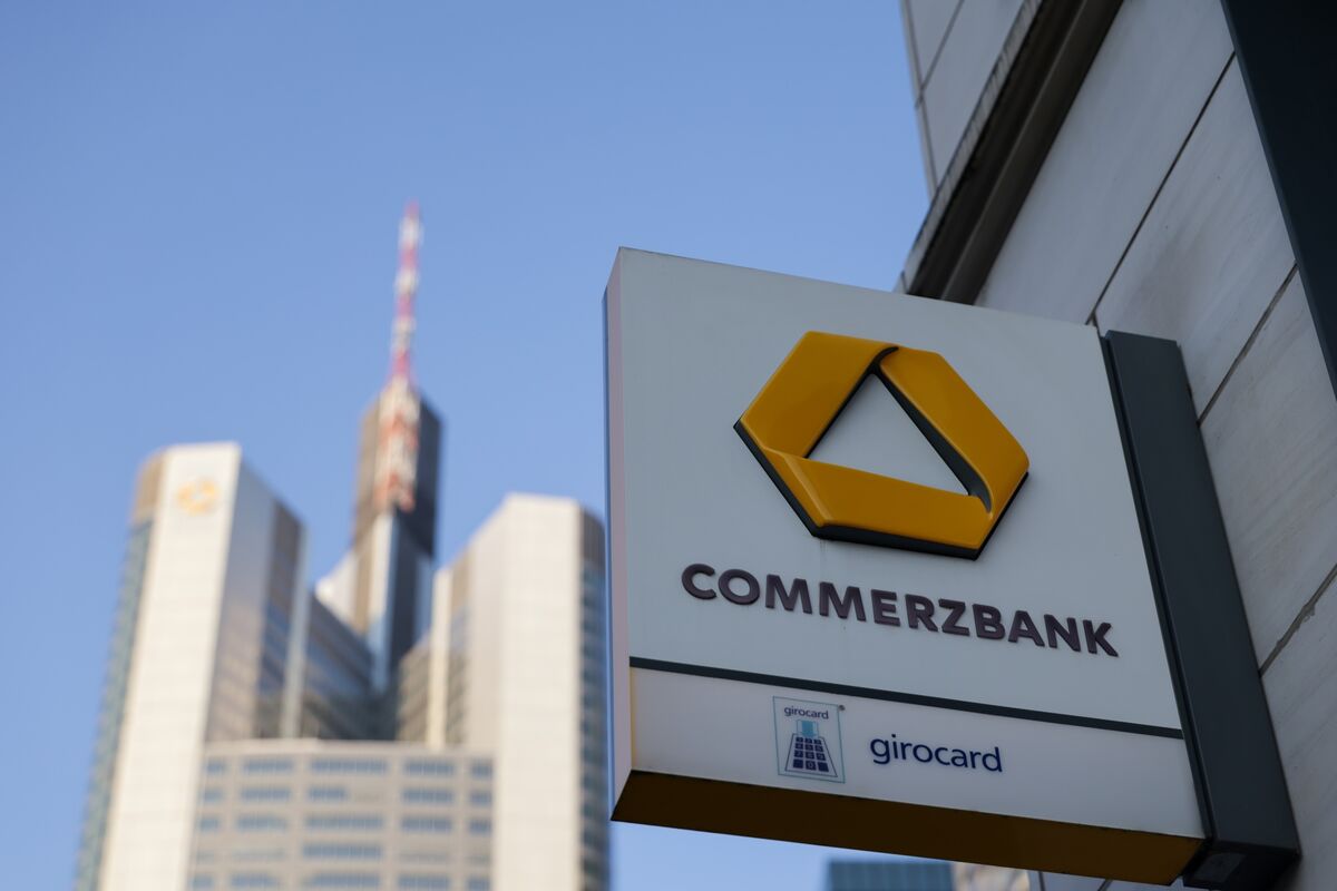 UniCredit’s Commerzbank Bid Passes Key Milestone With Bafin Nod