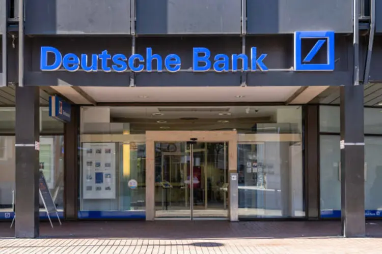 Deutsche Bank's asset manager unit prepares sale of data center unit - FT