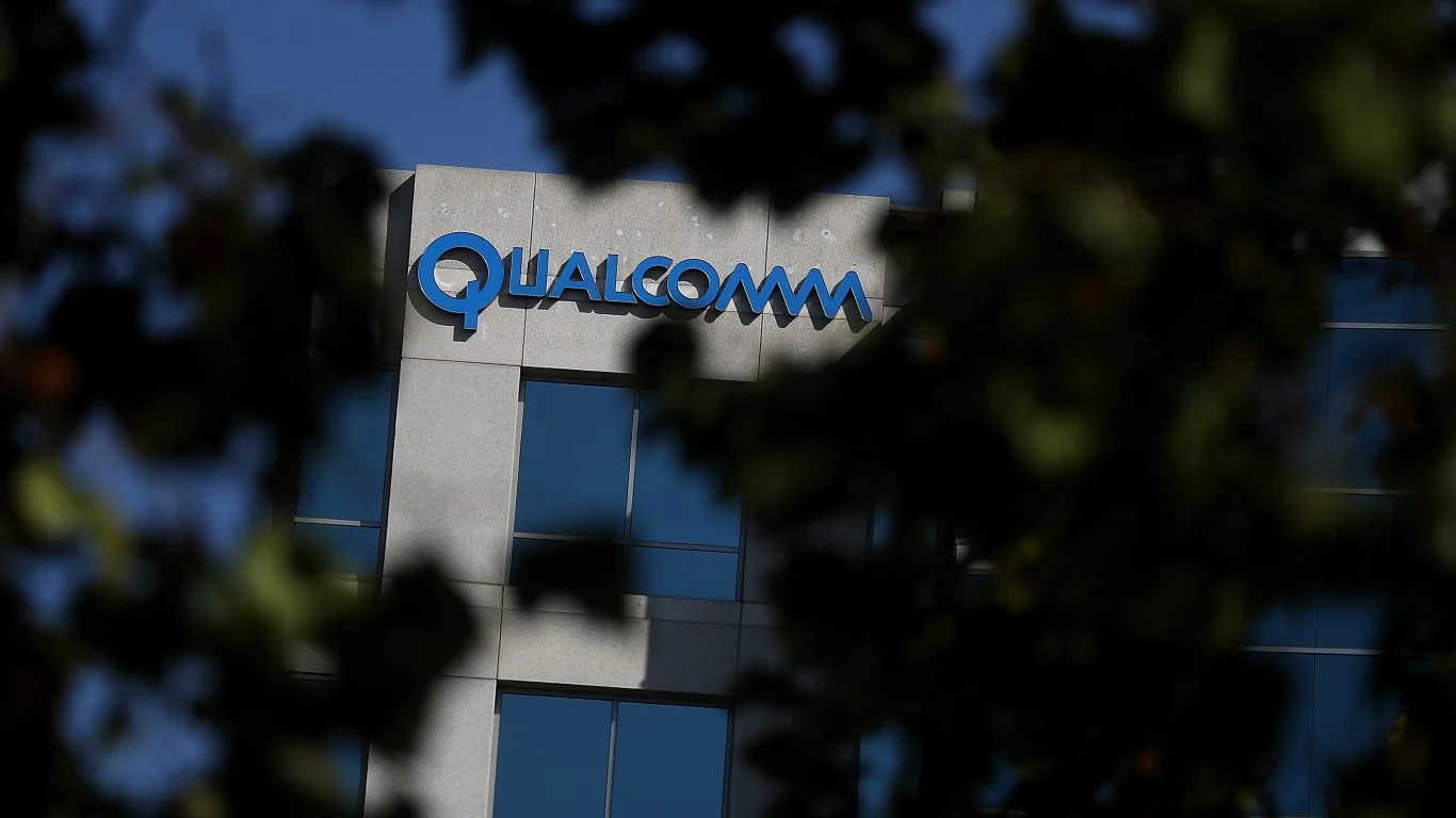 Here's What The Apple Patent Renewal Really Does for Qualcomm and Why I'm Buying