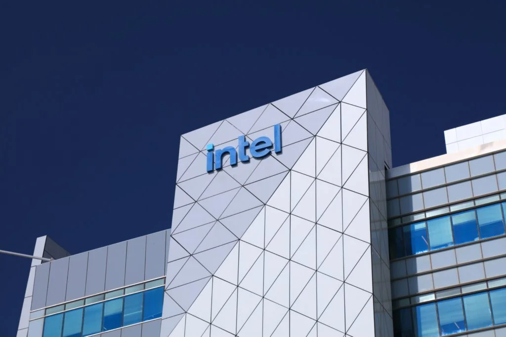 Intel CFO Says New Chip Output For Clients Will Be Minimal, Eyes Foundry Breakeven By 2027
