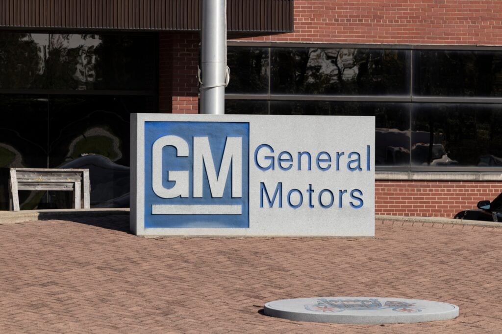 General Motors Stock Falls Monday: What's Going On?