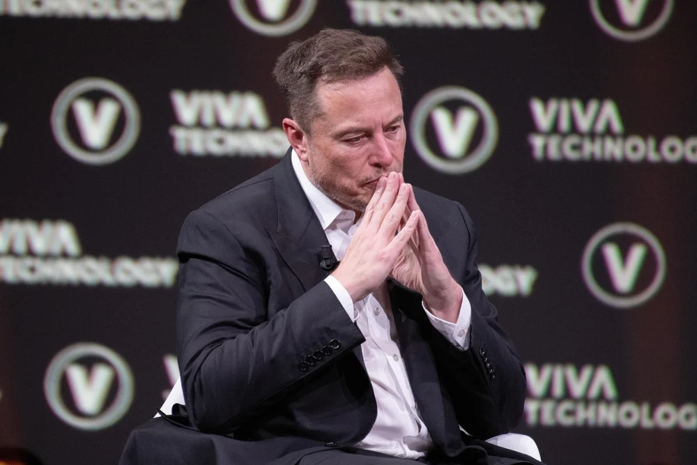 Elon Musk Once Revealed He Picks Deadlines He's Only Half Likely To Make And Why He's 'Totally Fine With That'