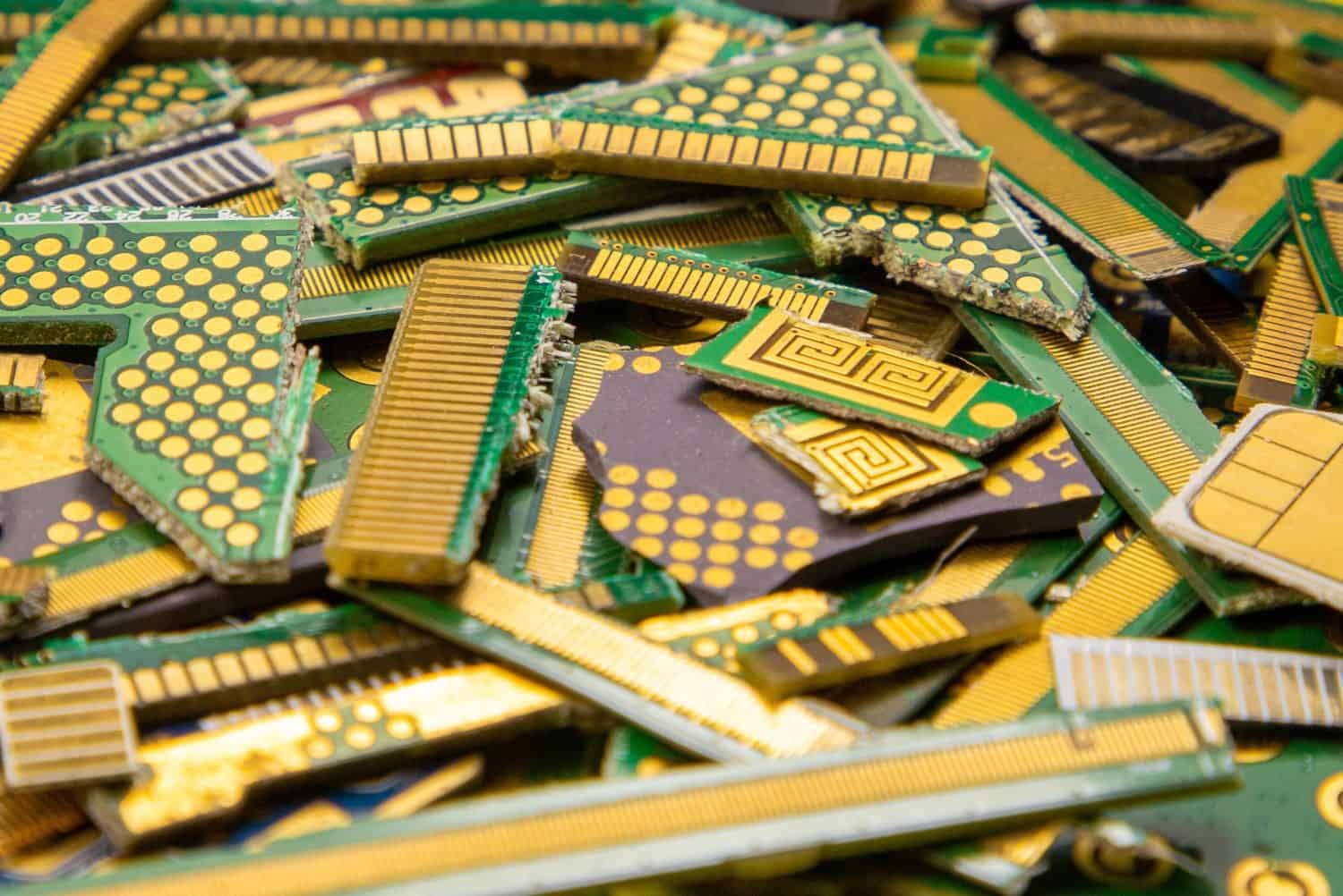 Arm Sinks 9% as Chip Selloff Deepens; Qualcomm Drops 6%, Marvell Slides 5%