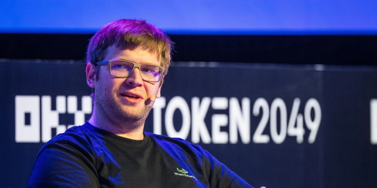 Crypto Trader Wintermute Steps Onto Regulated Wall Street With Broker License