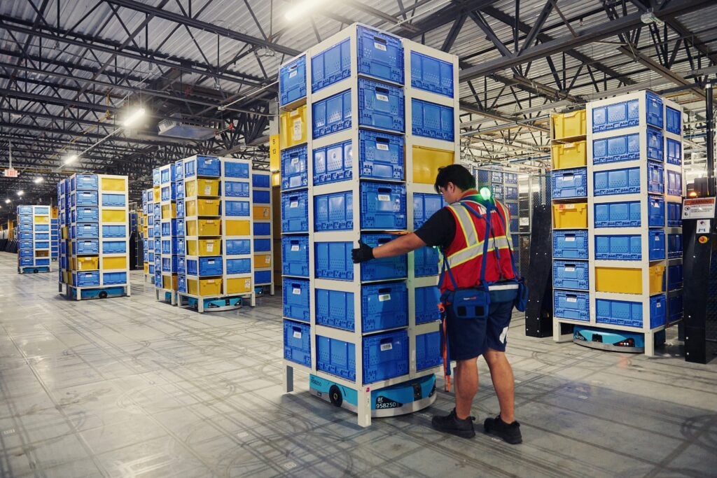 Amazon Defies Tech Slump, Launching Next-Gen Robotics Blitz in Europe