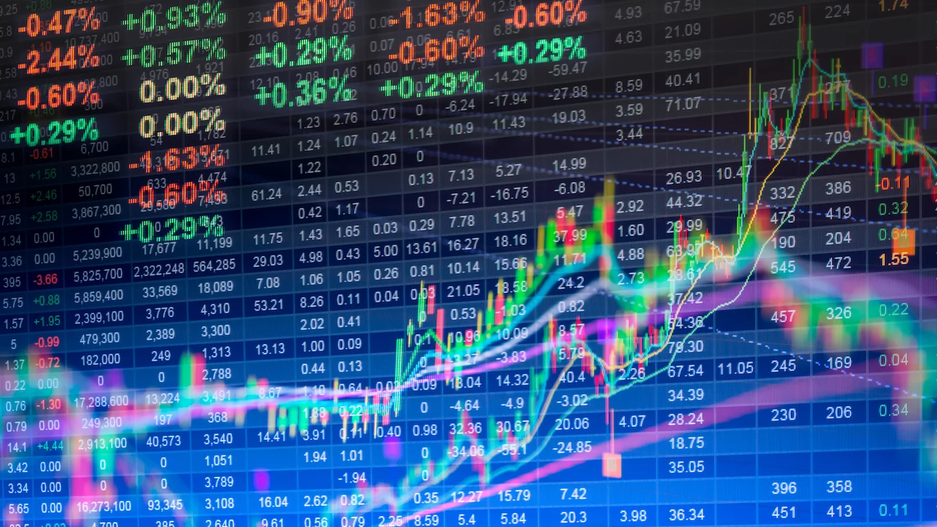 XSD Investors: Intel's Foundry Losses and AI Spending Are the Signals to Watch