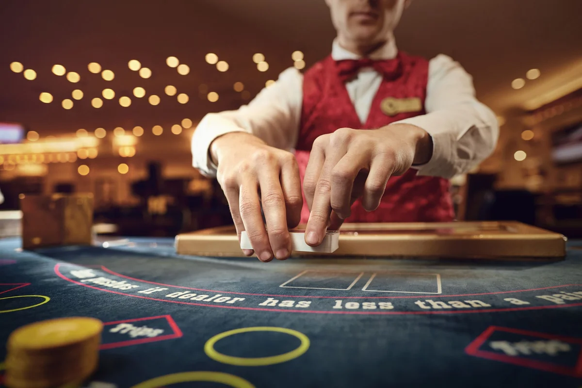 This Stock Pays Me Nearly 8% a Year, and I Can't Stop Buying It