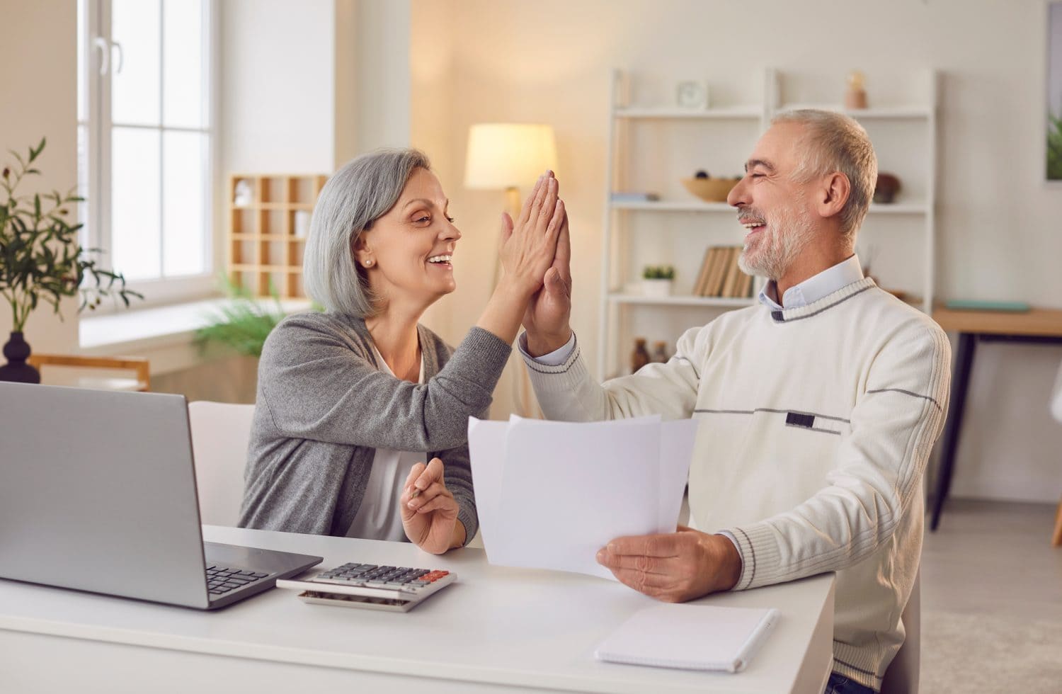 How a 75-Year-Old Turned $985,000 Into a $6,300 Monthly Paycheck With MAIN, JEPI, and O