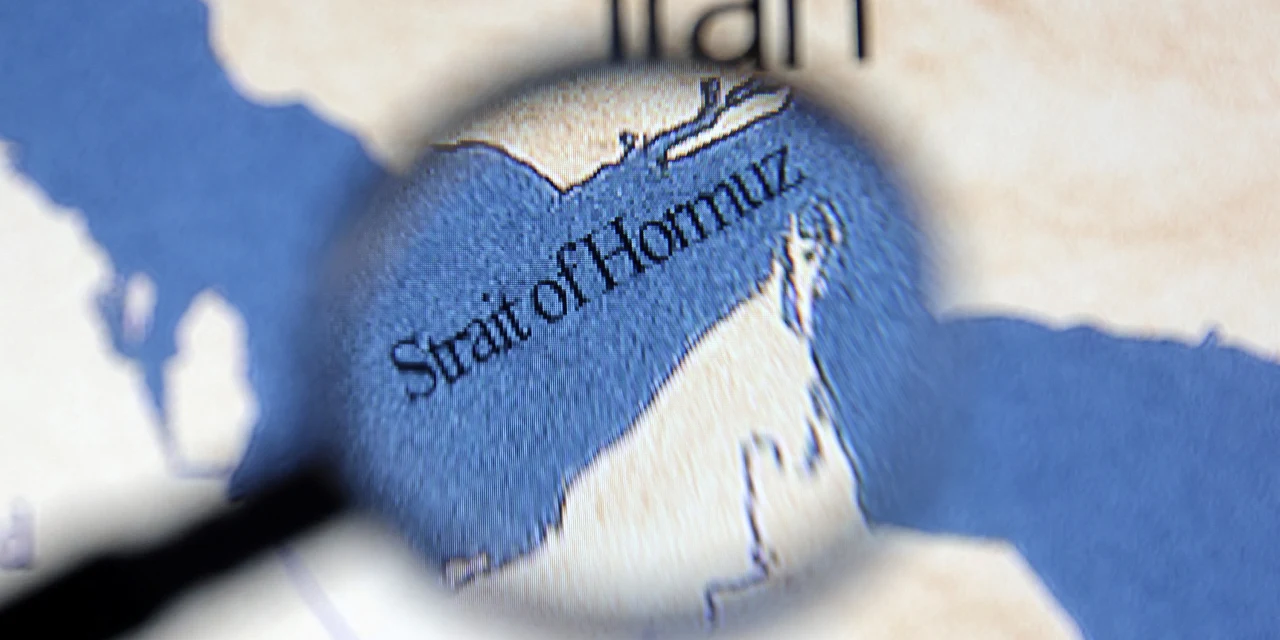 Dubai’s DP World to Build Two New Terminals on U.A.E. East Coast, Bypassing Hormuz