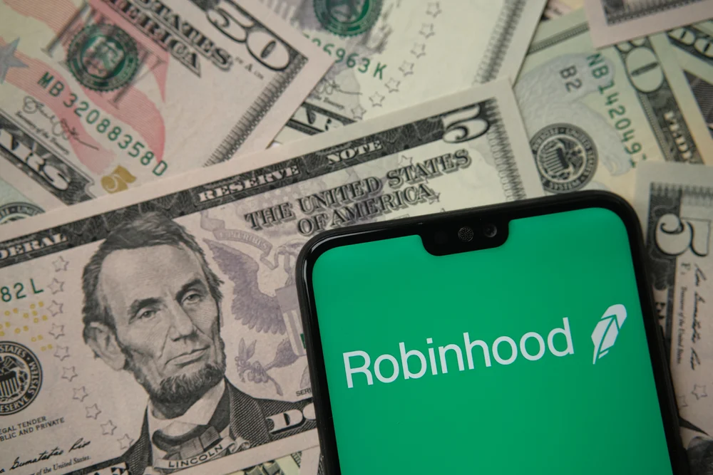Robinhood Q1 Earnings Highlights: Record Trading Volumes, Transaction-Based Revenues Up 77%, Gold Subscribers Up 90%