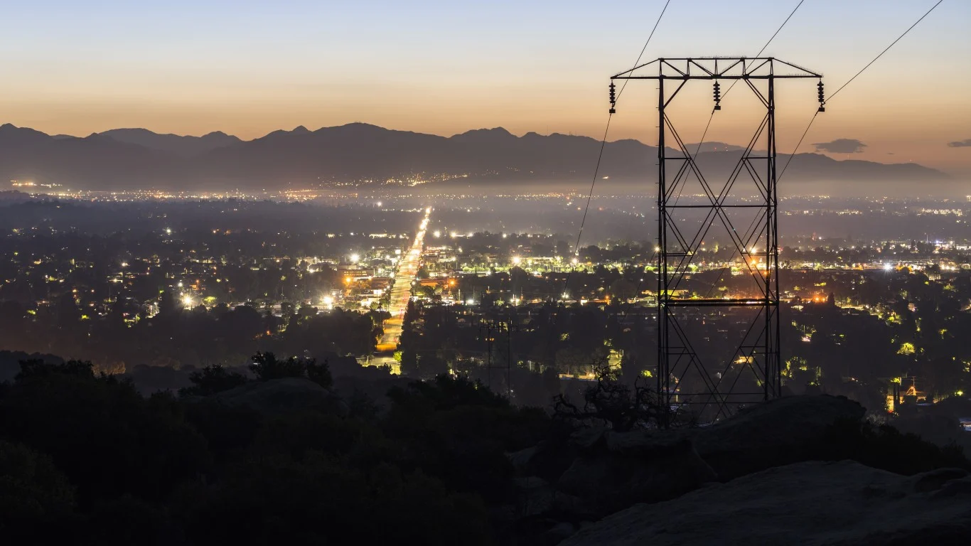 Xcel Energy Could Hit $89 by Year-End as UBS Argues Wildfire Risks Are Already Priced Into $76.75 Stock