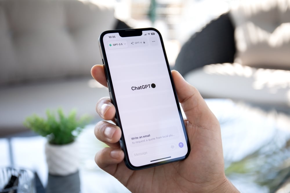 Apple Seeks Injunction Against OpenAI in Trade Secrets Lawsuit, Says It Faces 'Irreparable Harm'— Jim Cramer Says 'Gloves Off'