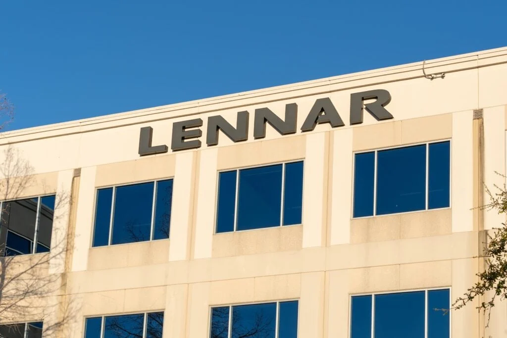 Lennar Reports Q1 Earnings: Double Miss, Deliveries Fall