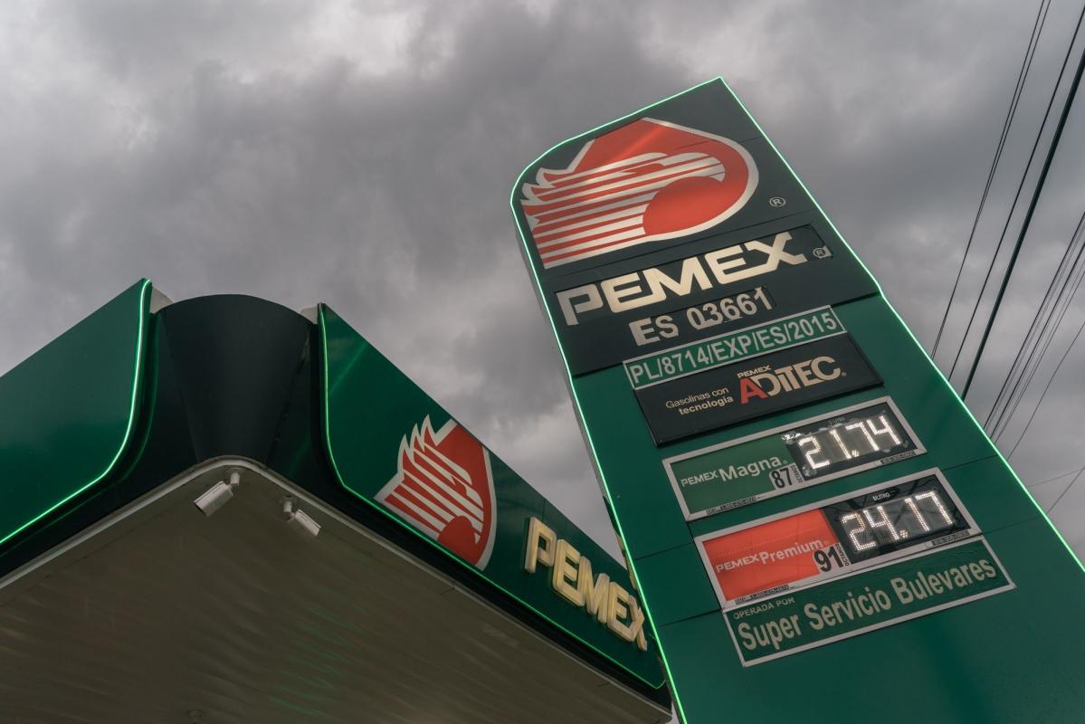 Mexico Targets Pemex Oil Trader for $1 Million Storage Payment