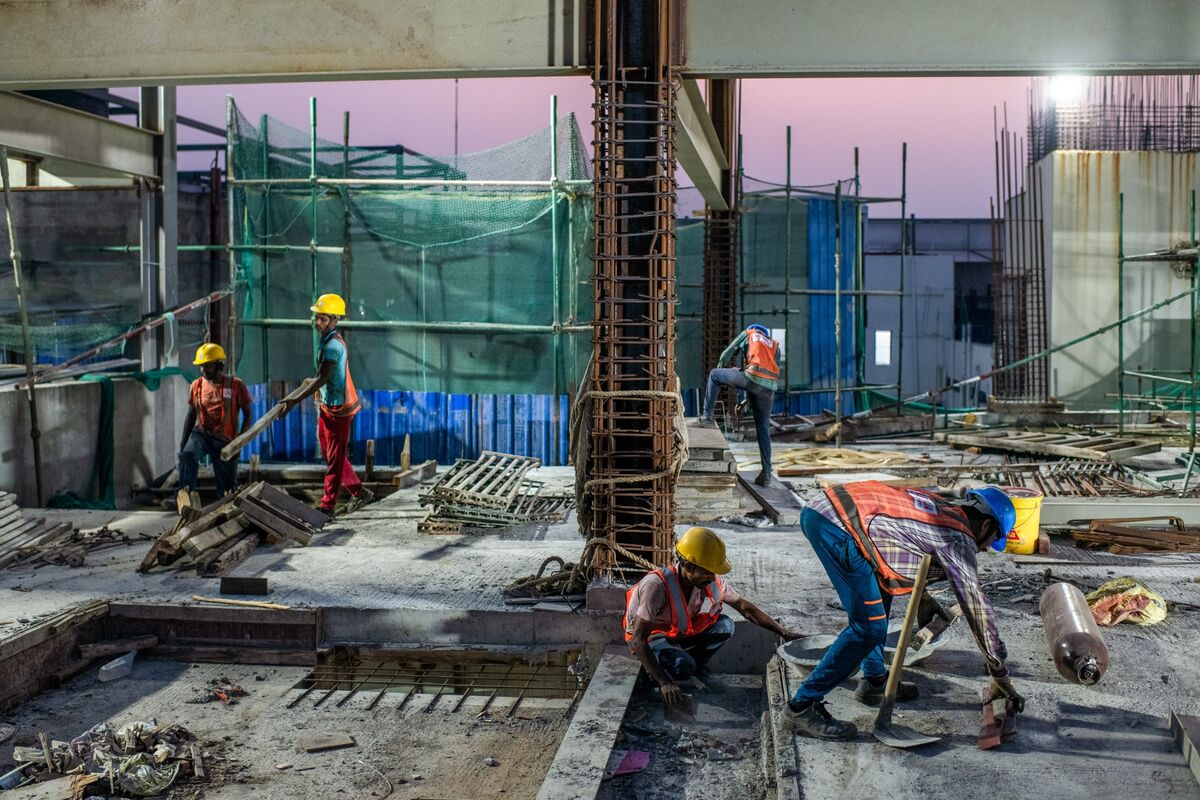 India Less Exposed to AI Job Risks Than Others, Goldman Says