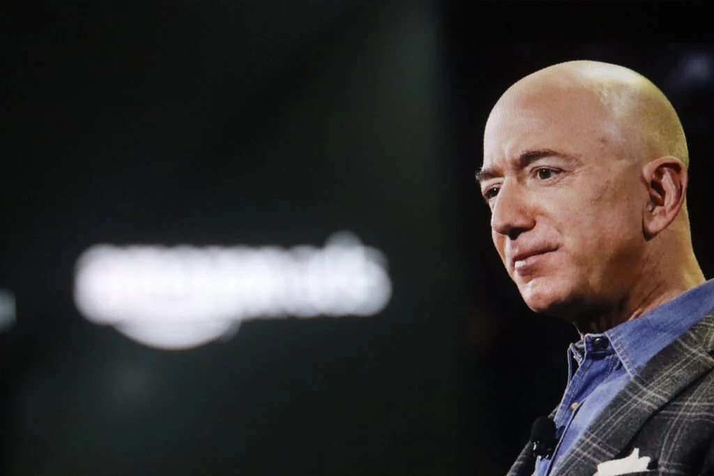 Bernie Sanders Targets Jeff Bezos' $290 Billion Wealth, Luxury Spending—Issues 600,000 Job Loss Warning: 'Reality Of American Life'