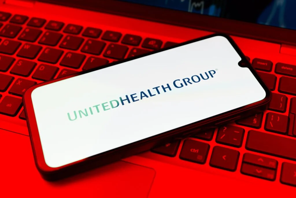 UnitedHealth's 20% Stock Plunge Doesn't Faze This Expert: EPS Still 'On Track'