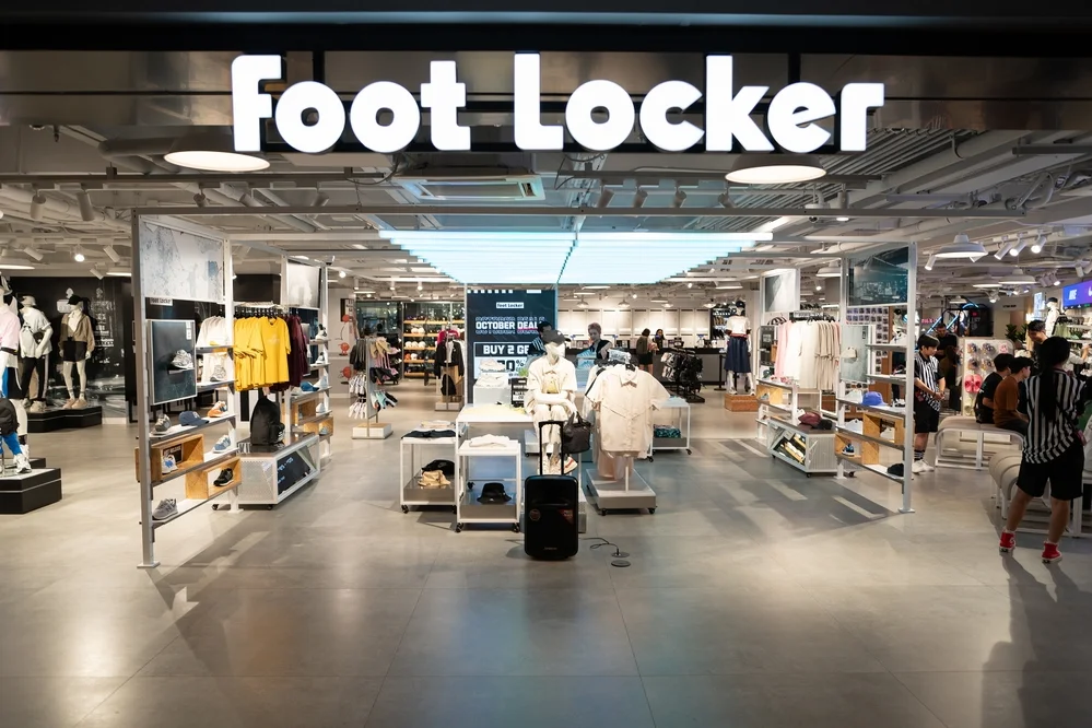 Foot Locker To Gain From Strengthened Partnership With Nike: Analyst Forecasts Earnings Recovery Next Year