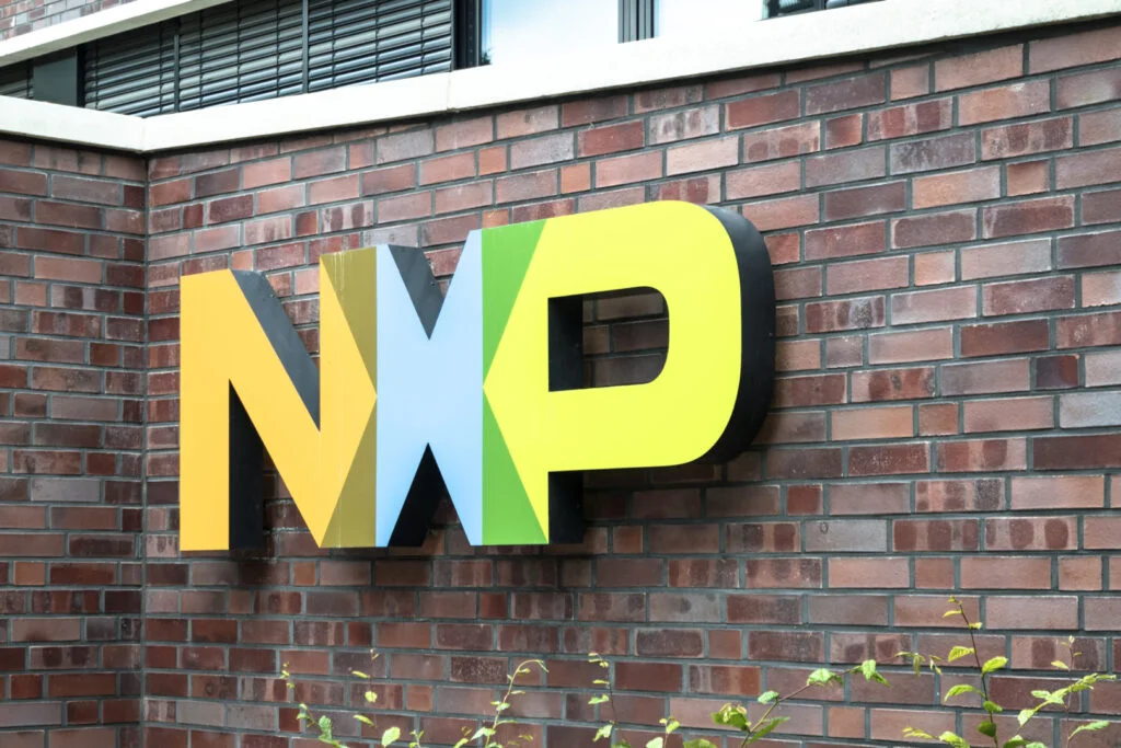 NXP Semiconductors, Brinker International, Ultra Clean, Sanmina And Other Big Stocks Moving Lower In Tuesday's Pre-Market Session