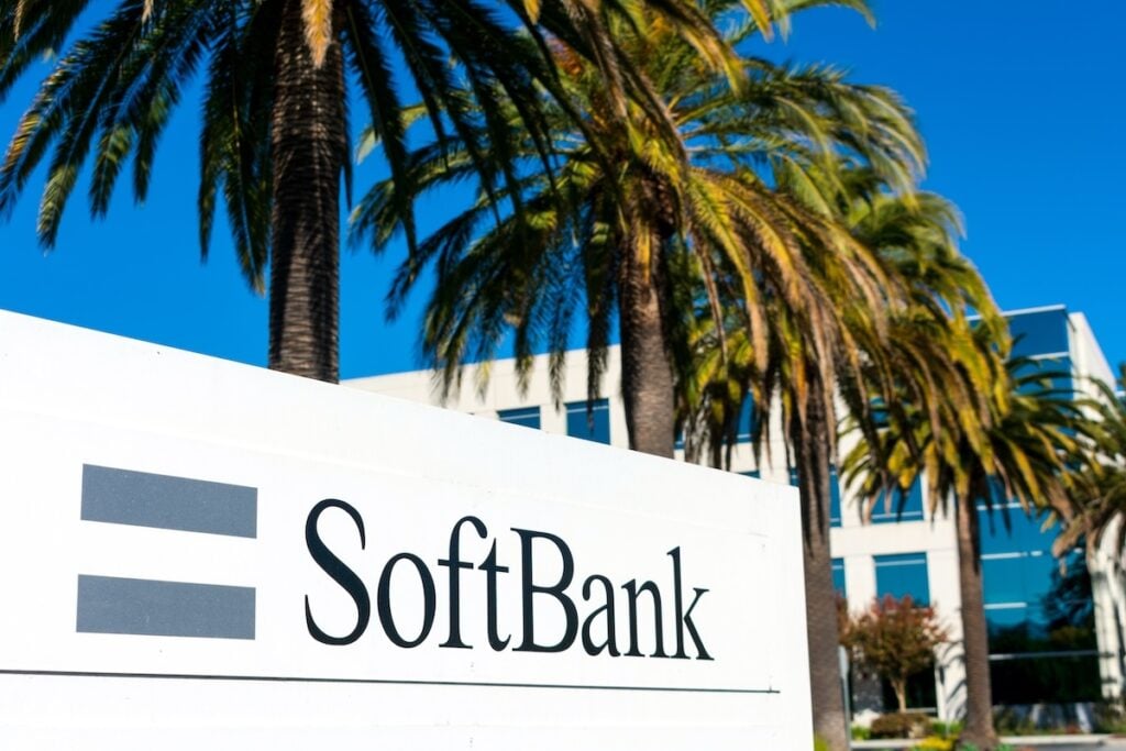 SoftBank Tumbles 11% as Global AI Sell-Off Triggers 'Another Wipeout' for Tech Momentum Winners