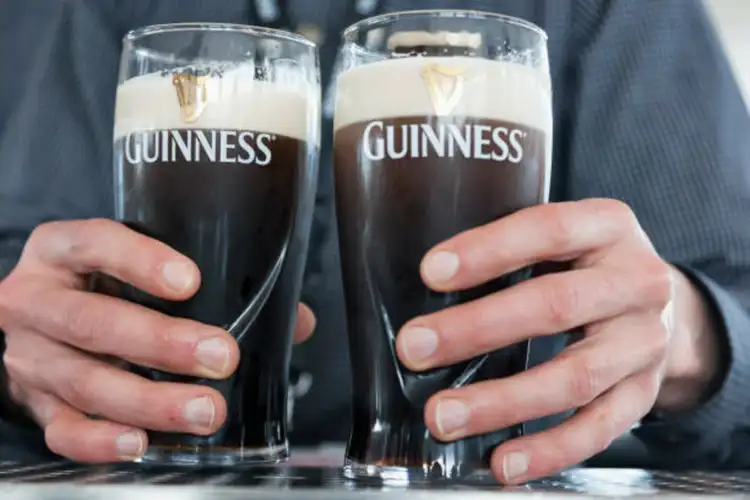 Diageo steps up cost-cutting to buffer macro, tariff headwinds