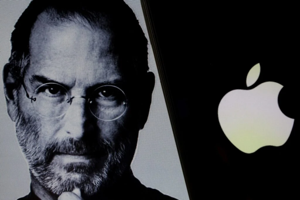 Apple's $500 Check Worth $2.4 Million 50 Years Later — A Steve Jobs Signature Just Turned Into Gold