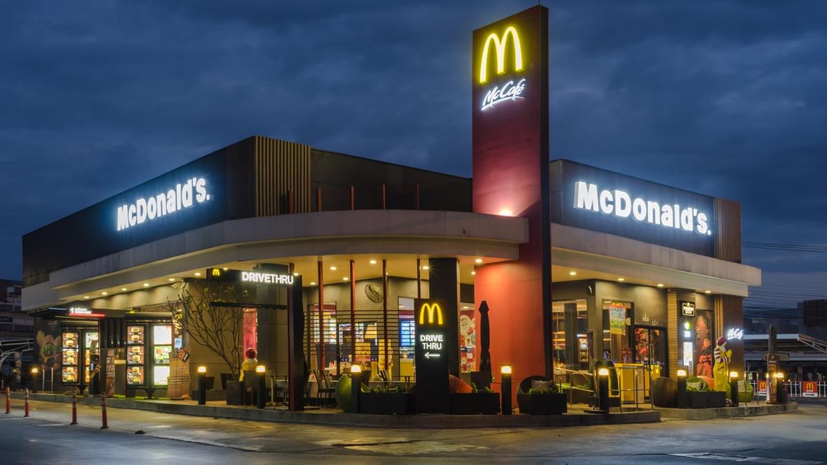 I Got Married At McDonalds: Here's How Much It Cost - Yahoo Finance