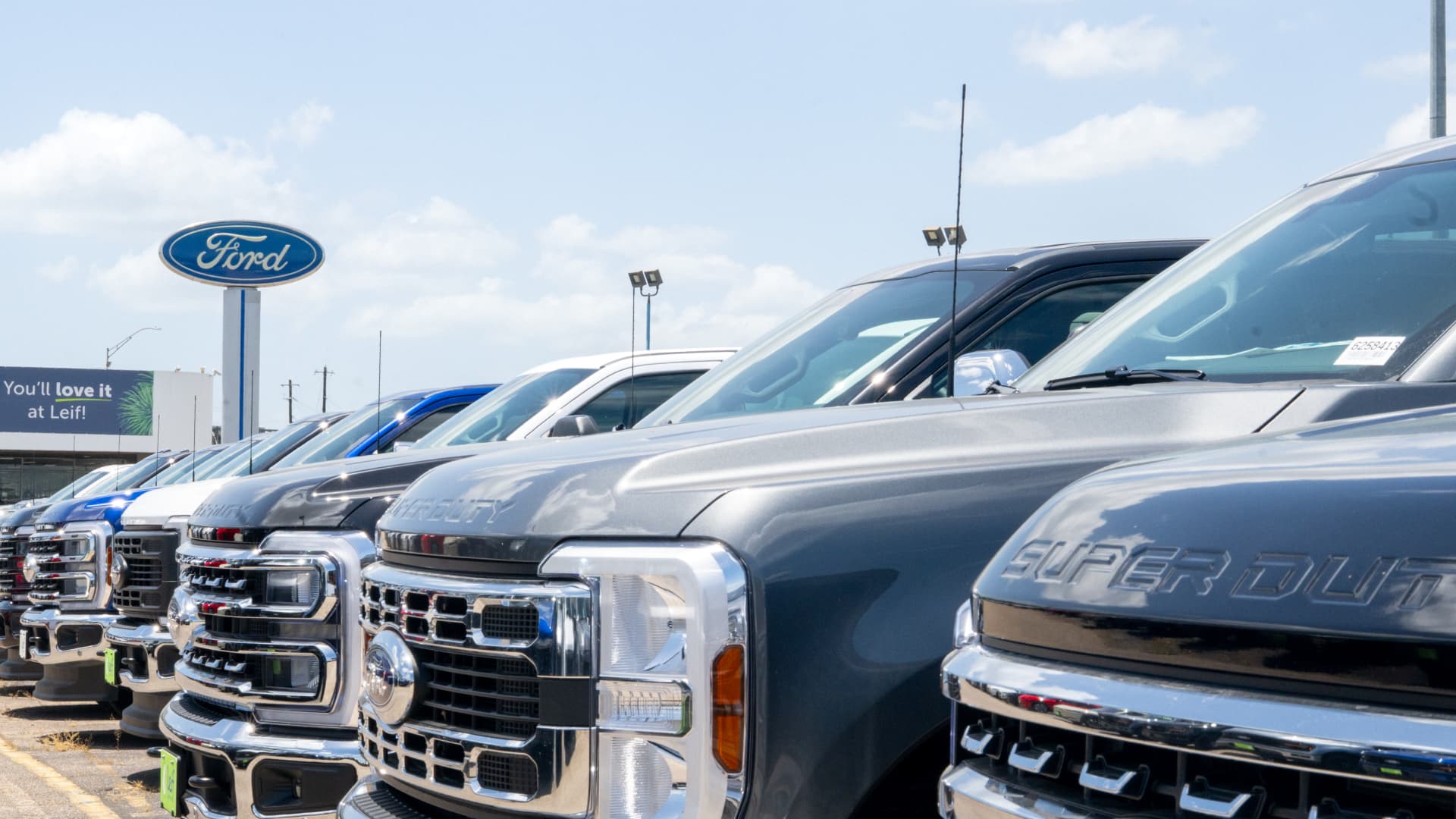 Ford Q2 sales drop 10.3% due to F-Series production issues, falling EV demand