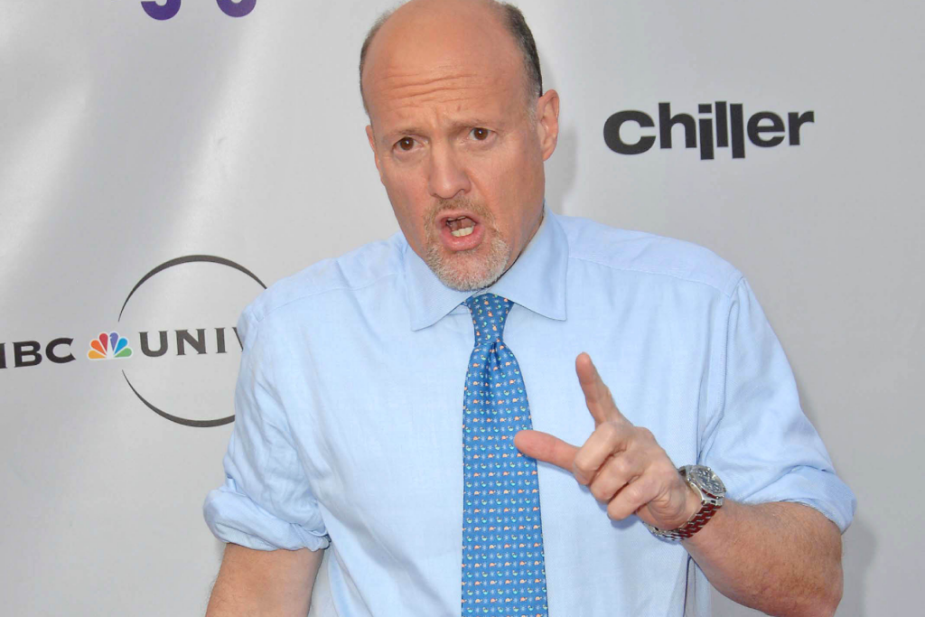 Jim Cramer Weighs In On Palo Alto, Eli Lilly And Salesforce, Says Price Target Bump For This Stock A 'Red Flag'