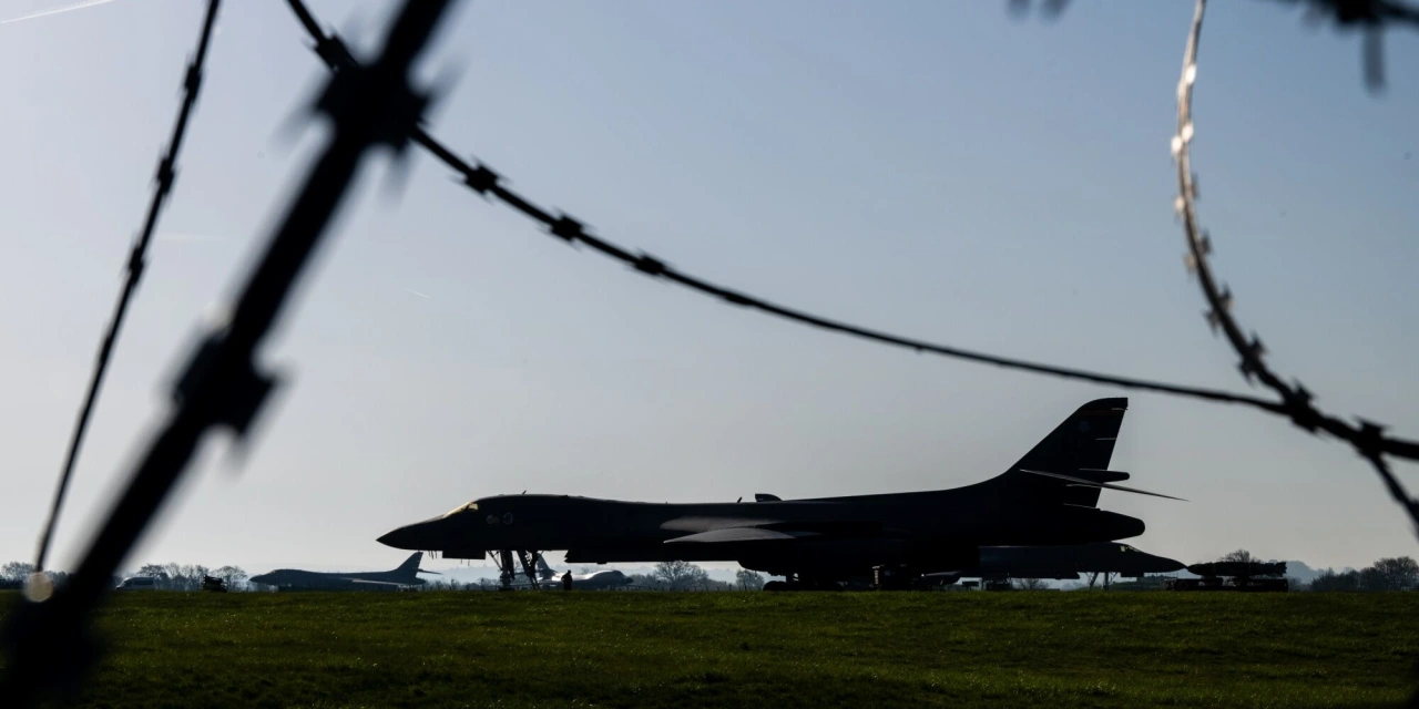 U.S. Futures Rise, Bitcoin Hits 11-Week High as Investors Welcome Cease-Fire Extension