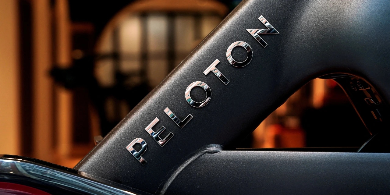 Peloton Revenue Falls on Declining Subscriptions as CFO Leaves