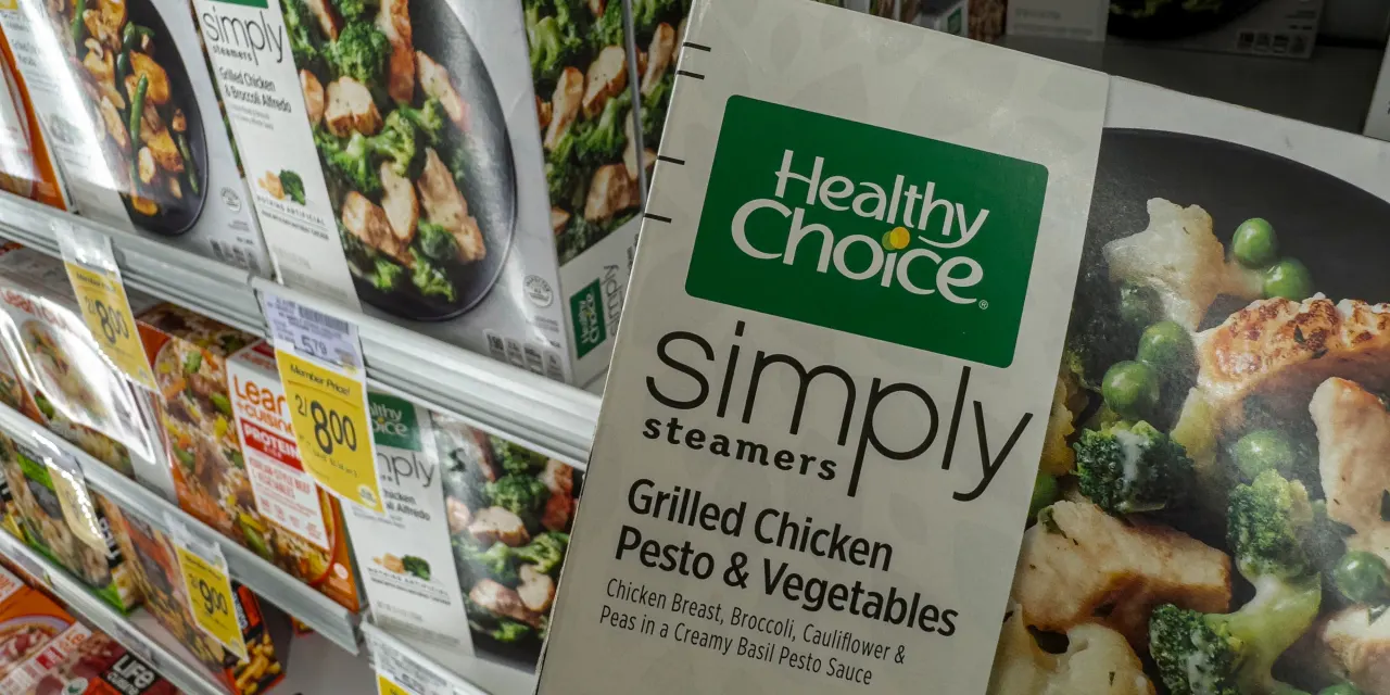 The S&P 500 Has a New Dividend King. It Looks a Lot Safer Than the Last One.