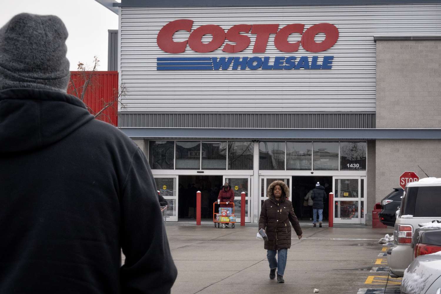 Why Some Experts Think 'Defensive' Investors Could Lift Costco Stock Back Toward Records