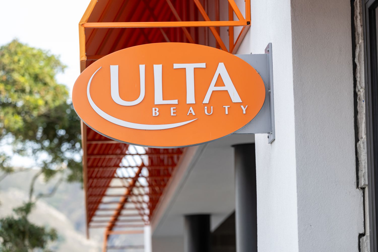 Ulta Beauty’s Blistering Rally to Start the Year Just Lost Momentum. What Happened?