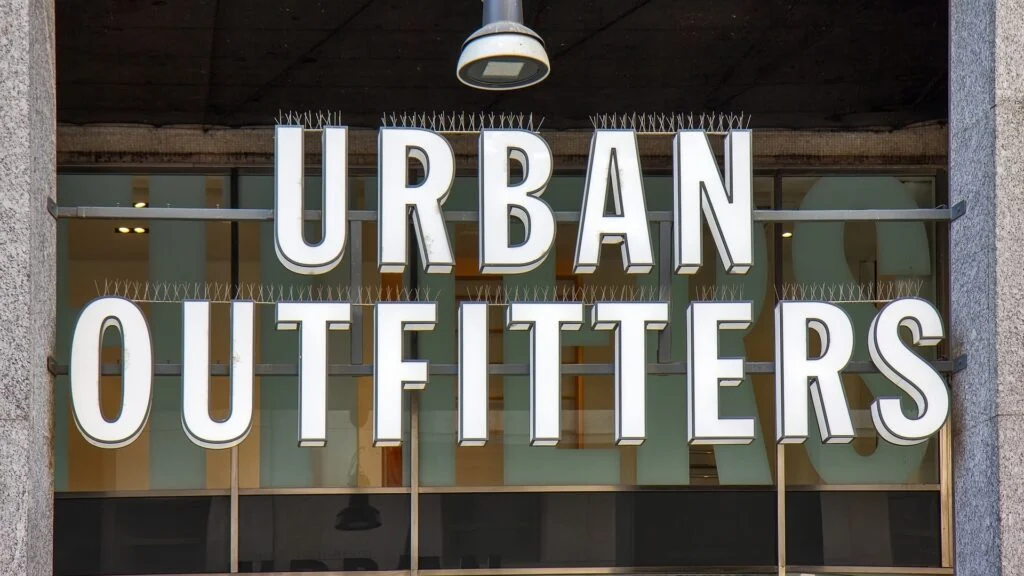 Urban Outfitters Likely To Report Lower Q4 Earnings; These Most Accurate Analysts Revise Forecasts Ahead Of Earnings Call