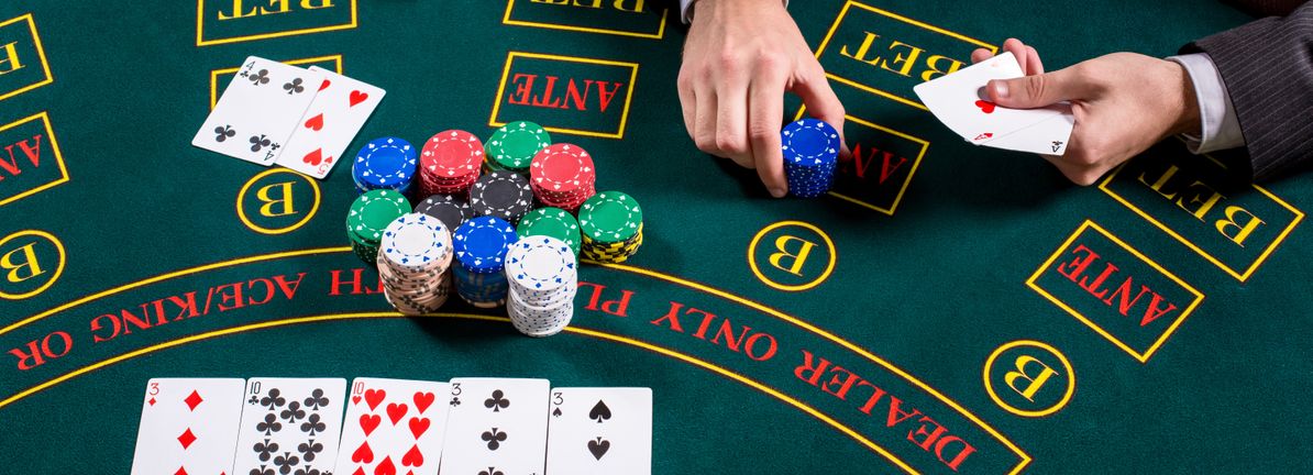 Is There An Opportunity With MGM Resorts International's 37% Undervaluation?