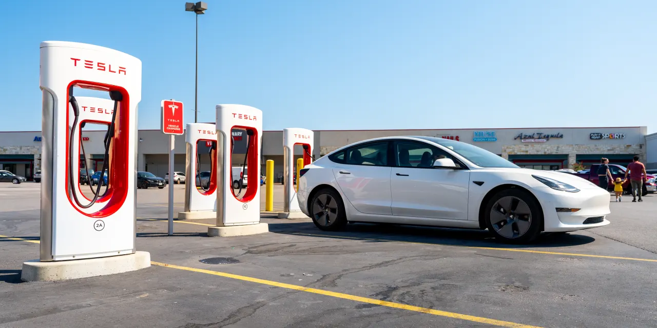Tesla Stock Is Down, Despite Good News From NTSB