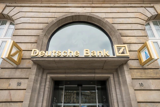 Deutsche Bank sets 2028 revenue CAGR target of over 5%