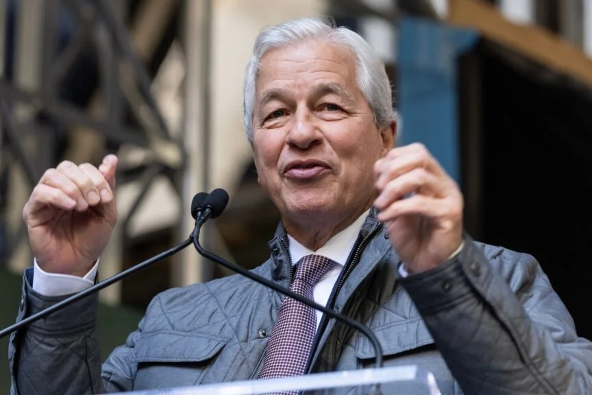 Jamie Dimon, Who Flagged Trouble Before 2008 Lehman Brothers Collapse, Now Warns S&amp;P Earnings Could Fall To 0%: 'Rougher Time For Markets,' Says Dan Niles
