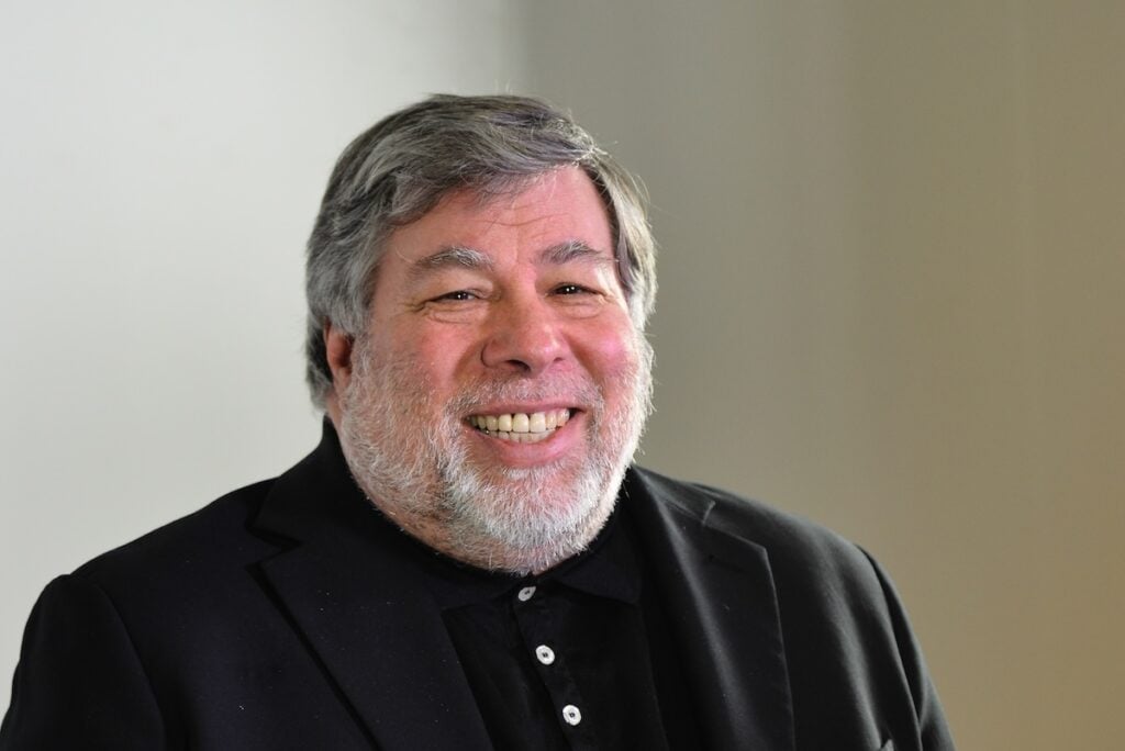 Steve Wozniak Shares 'Unique Perspective' on How AI Will Replace Humans, While Gene Munster Says Chatbots Will 'Blow' Users 'Away' Within a Year