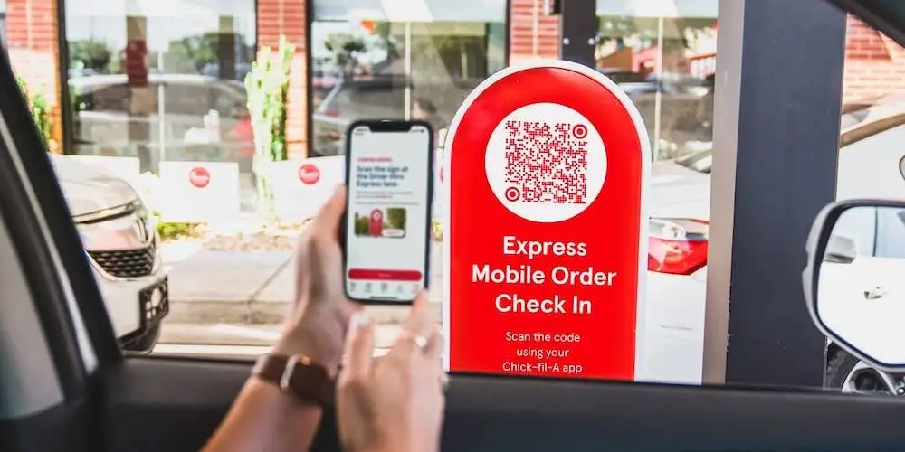 McDonald's, Subway, Chipotle add tech, robots, AI to speed up orders - Business Insider